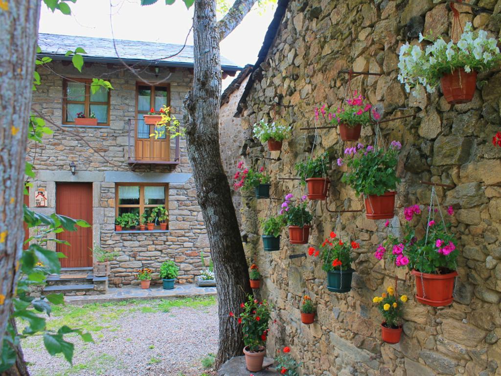 Casa Rural El Trubio Villa Vigo de Sanabria Bagian luar foto