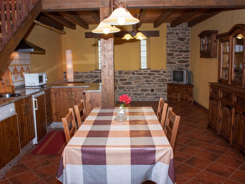 Casa Rural El Trubio Villa Vigo de Sanabria Ruang foto